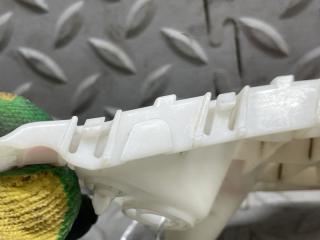 Крепеж бампера правый передний DAIHATSU MOVE L185S 52115-B2150 5 ракурс