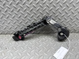 Крепеж бампера правый передний TOYOTA COROLLA NRE214 52115-12520 1 ракурс Крепеж бампера правый передний TOYOTA COROLLA NRE214 52115-12520 1 ракурс
