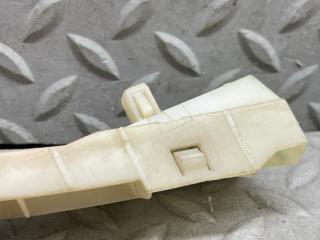 Крепеж бампера левый передний NISSAN CUBE BNZ11 622233U000 3 ракурс