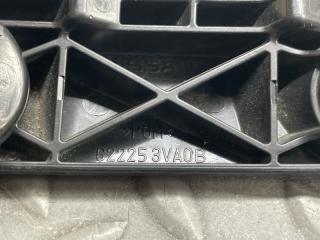 Крепеж бампера левый передний NISSAN NOTE E12 622253VA0B 5 ракурс