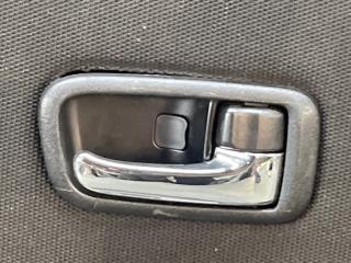 Обшивка дверей правая задняя TOYOTA ALTEZZA SXE10 3S-GE BEAMS 67603-53010 3 ракурс