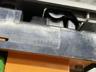 Блок упр. стеклоподьемниками правый передний MAZDA BONGO FRIENDEE SGLR WL 431-2S62 3 ракурс