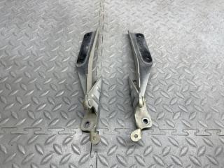Петля капота SUBARU FORESTER SG5 EJ202DXTAE 2 ракурс