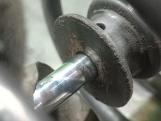 Стойка правая задняя MITSUBISHI PROUDIA S32A 6G74 GDI MR333939 3 ракурс