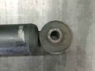 Стойка правая задняя MITSUBISHI PROUDIA S32A 6G74 GDI MR333939 5 ракурс