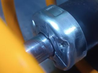Стойка передняя SUZUKI ESCUDO TD54W J20A 41601-64J00, 41602-64J00 3 ракурс