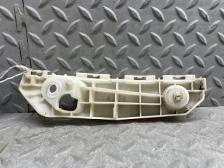 Крепеж бампера правый передний DAIHATSU TANTO L375S KF-DET 52115-B2190 1 ракурс Крепеж бампера правый передний DAIHATSU TANTO L375S KF-DET 52115-B2190 1 ракурс