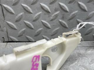 Крепеж бампера правый передний DAIHATSU TANTO L375S KF-DET 52115-B2190 3 ракурс Крепеж бампера правый передний DAIHATSU TANTO L375S KF-DET 52115-B2190 3 ракурс