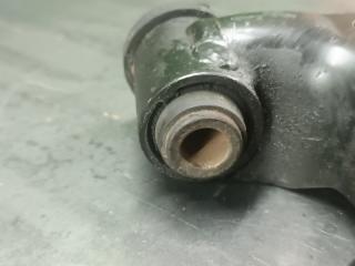 Рычаг правый передний MAZDA PREMACY CP8W FP 4 ракурс