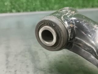 Рычаг правый передний TOYOTA VOXY AZR60 1AZ-FSE 4 ракурс