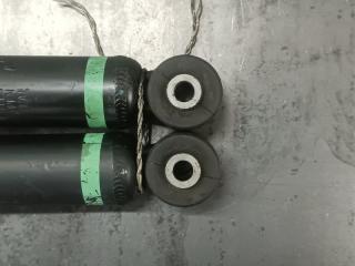 Амортизатор задний TOYOTA SPADE NSP141 2NR-FKE 48530-52M40 3 ракурс