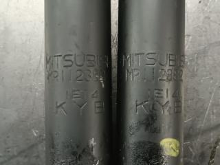 Амортизатор задний MITSUBISHI DELICA PA4W 4G64 MR112382 5 ракурс
