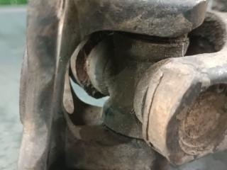 Карданный вал передний SUZUKI JIMNY JB23W K6A-T 5 ракурс Карданный вал передний SUZUKI JIMNY JB23W K6A-T 5 ракурс