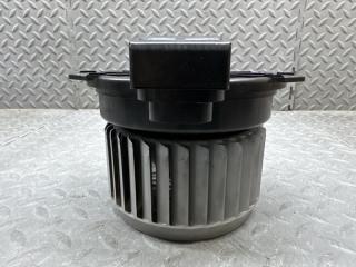 Мотор печки TOYOTA PASSO KGC10 1KR-FE 272700-0340 2 ракурс Мотор печки TOYOTA PASSO KGC10 1KR-FE 272700-0340 2 ракурс
