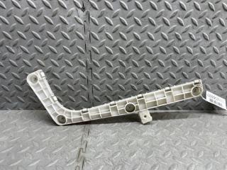 Крепеж бампера правый задний MITSUBISHI DELICA D:5 CV5W 4B12 2M8E 1 ракурс