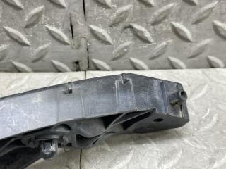 Крепеж бампера правый передний TOYOTA SIENTA NCP81 1NZ-FE 52143-52100 3 ракурс
