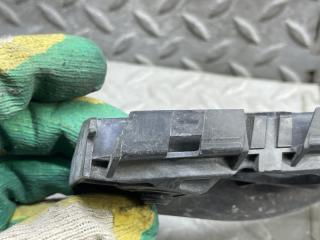 Крепеж бампера правый передний TOYOTA SIENTA NCP81 1NZ-FE 52143-52100 5 ракурс