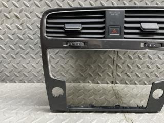 Консоль магнитофона VOLKSWAGEN GOLF 5G5 CJS 5G2819743 2 ракурс
