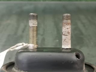 Подушка двигателя левая передняя MITSUBISHI PROUDIA S32A 6G74 GDI 3 ракурс
