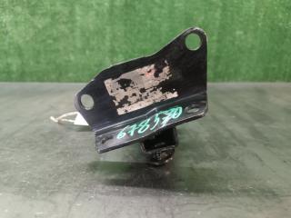 Подушка двигателя левая передняя TOYOTA VOXY AZR60 1AZ-FSE 3 ракурс