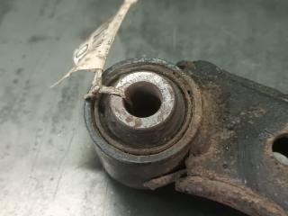Рычаг правый задний NISSAN SERENA CNC25 MR20DE 2 ракурс