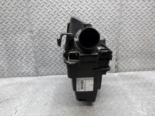 Корпус воздушного фильтра TOYOTA YARIS MXPA10 M15A-FKS 2 ракурс