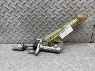 Главный цилиндр сцепления TOYOTA ALTEZZA SXE10 3S-GE BEAMS 2 ракурс