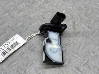 Расходомер воздушный TOYOTA YARIS MXPA10 M15A-FKS 22204-24010 2 ракурс