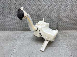 Бачок стеклоомывателя TOYOTA PRIUS ZVW30 060851-317 3 ракурс Бачок стеклоомывателя TOYOTA PRIUS ZVW30 060851-317 3 ракурс