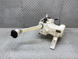 Бачок стеклоомывателя TOYOTA PRIUS ZVW30 060851-317 3 ракурс Бачок стеклоомывателя TOYOTA PRIUS ZVW30 060851-317 3 ракурс