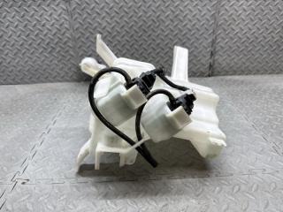 Бачок стеклоомывателя TOYOTA PRIUS ZVW30 060851-317 4 ракурс Бачок стеклоомывателя TOYOTA PRIUS ZVW30 060851-317 4 ракурс