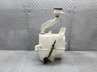 Бачок стеклоомывателя TOYOTA PRIUS ZVW30 060851-317 2 ракурс Бачок стеклоомывателя TOYOTA PRIUS ZVW30 060851-317 2 ракурс