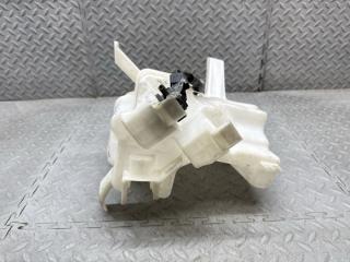 Бачок стеклоомывателя TOYOTA PRIUS ZVW30 060851-317 4 ракурс Бачок стеклоомывателя TOYOTA PRIUS ZVW30 060851-317 4 ракурс
