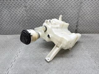 Бачок стеклоомывателя TOYOTA PRIUS ZVW30 060851-317 3 ракурс Бачок стеклоомывателя TOYOTA PRIUS ZVW30 060851-317 3 ракурс