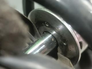 Стойка левая задняя SUBARU FORESTER SJ5 FB20 20365SG000 3 ракурс