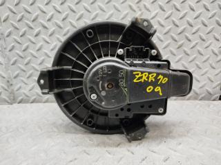 Мотор печки TOYOTA VOXY ZRR70 4 ракурс
