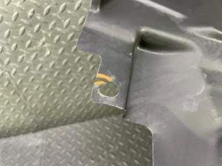 Подкрылок правый передний NISSAN NOTE E12 638423VA0A 5 ракурс Подкрылок правый передний NISSAN NOTE E12 638423VA0A 5 ракурс