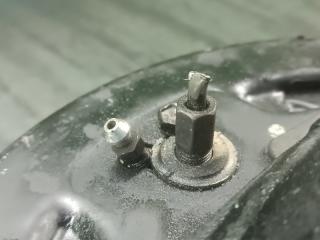 Ступица левая задняя TOYOTA VITZ KSP90 1KR-FE 5 ракурс Ступица левая задняя TOYOTA VITZ KSP90 1KR-FE 5 ракурс