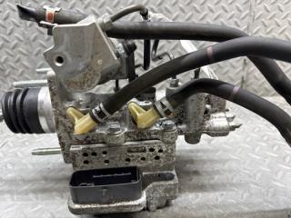 Главный тормозной цилиндр TOYOTA PRIUS ZVW30 2ZR-FXE 47210-47290 3 ракурс