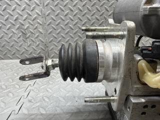 Главный тормозной цилиндр TOYOTA PRIUS ZVW30 2ZR-FXE 47210-47200 2 ракурс