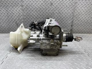 Главный тормозной цилиндр TOYOTA PRIUS ZVW30 2ZR-FXE 47210-47200 5 ракурс