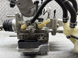 Главный тормозной цилиндр TOYOTA PRIUS ZVW30 2ZR-FXE 47210-47130 3 ракурс