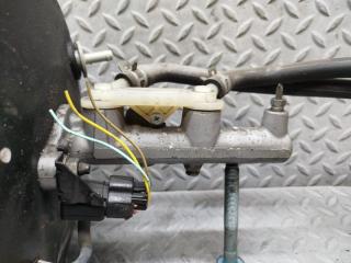 Главный тормозной цилиндр TOYOTA NOAH AZR60 1AZ-FSE 131010-14820 3 ракурс