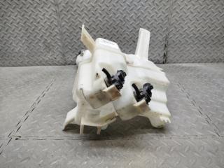 Бачок стеклоомывателя TOYOTA PRIUS ZVW30 060851-317 4 ракурс Бачок стеклоомывателя TOYOTA PRIUS ZVW30 060851-317 4 ракурс
