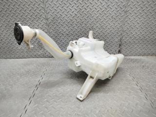 Бачок стеклоомывателя TOYOTA PRIUS ZVW30 060851-317 3 ракурс Бачок стеклоомывателя TOYOTA PRIUS ZVW30 060851-317 3 ракурс