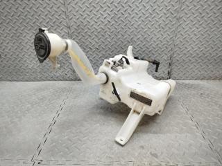 Бачок стеклоомывателя TOYOTA PRIUS ZVW30 060851-317 3 ракурс Бачок стеклоомывателя TOYOTA PRIUS ZVW30 060851-317 3 ракурс