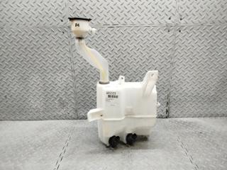 Бачок стеклоомывателя TOYOTA PRIUS ZVW30 060851-317 2 ракурс Бачок стеклоомывателя TOYOTA PRIUS ZVW30 060851-317 2 ракурс