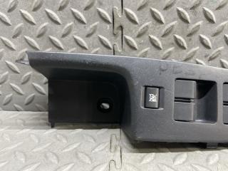 Блок упр. стеклоподьемниками правый передний MAZDA DEMIO DE3FS D652 66350B 2 ракурс