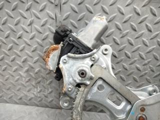 Стеклоподъемник левый передний TOYOTA VOXY ZRR70 85720-48070 4 ракурс