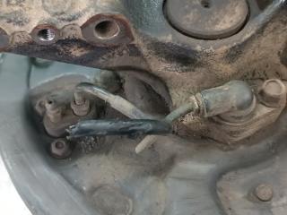 Ступица правая задняя MAZDA PREMACY CP8W FP 4 ракурс